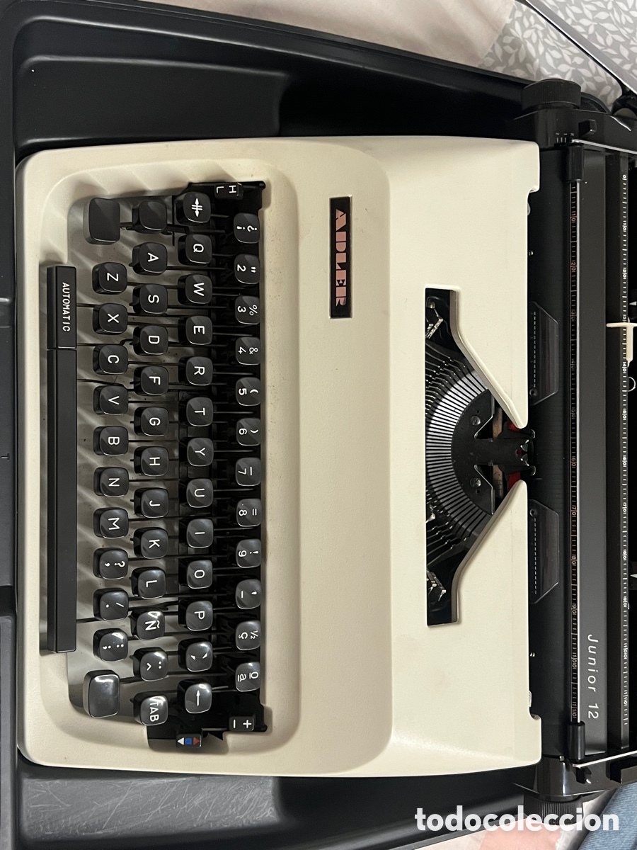 Antig&uuml;edades: M&aacute;quina de escribir Adler Junior 12 vintage &ndash; Teclado espa&ntilde;ol &ndash; Retro