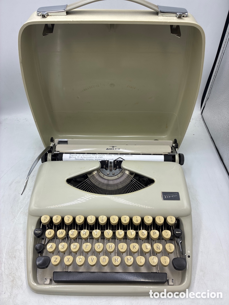 Antig&uuml;edades: M&aacute;quina de escribir Adler Tippa escritura cursiva .