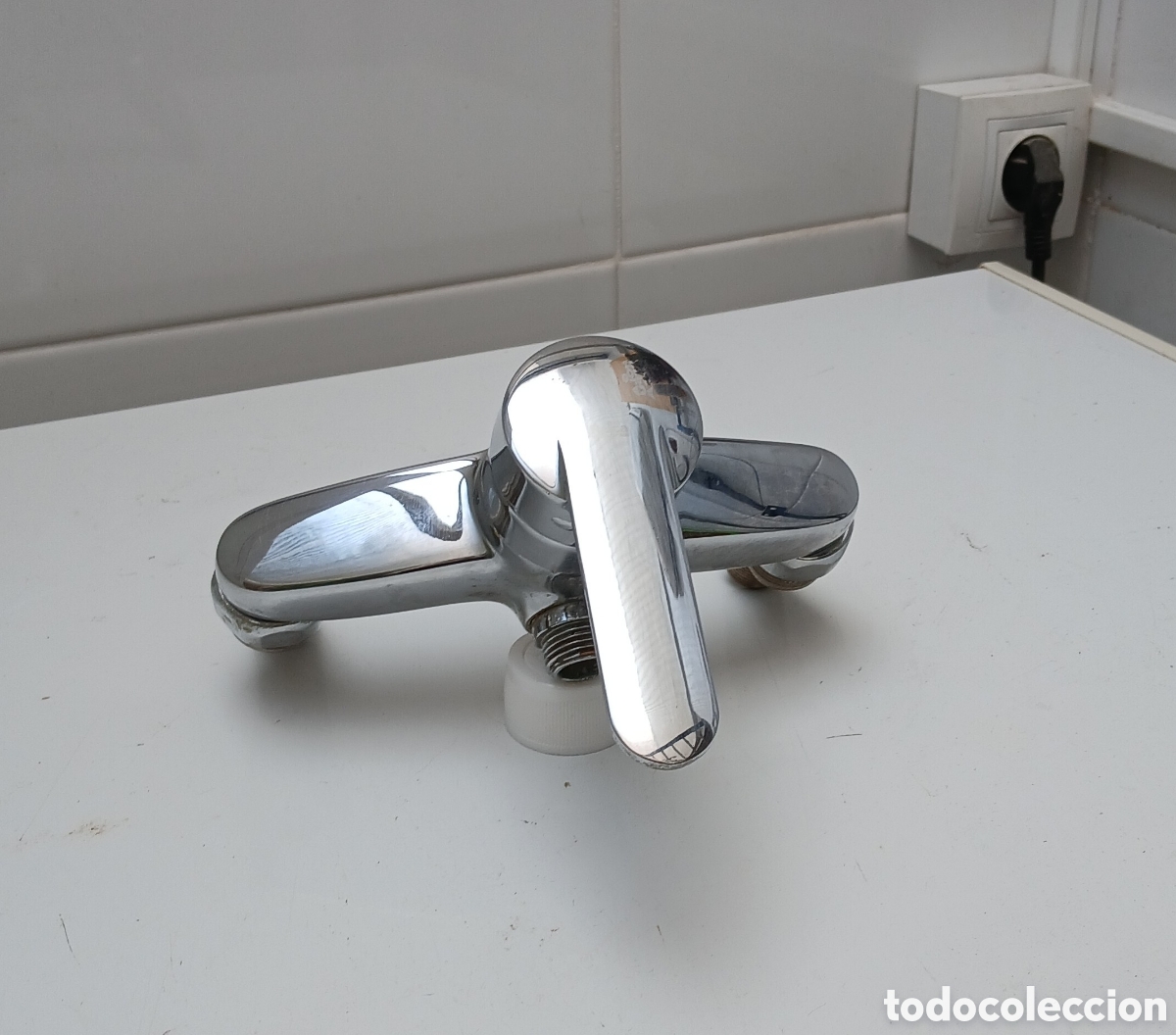 Antig&uuml;edades: Grifo ducha monomando ROCA, para pared - Foto 5