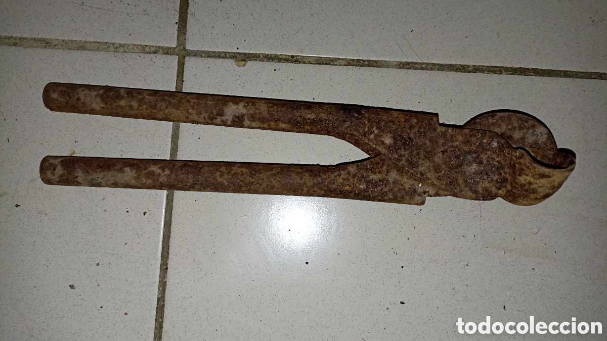 Antig&uuml;edades: Tenazas antiguas de herrero / forja (35 cm) - Ideal restauraci&oacute;n o decoraci&oacute;n r&uacute;stica