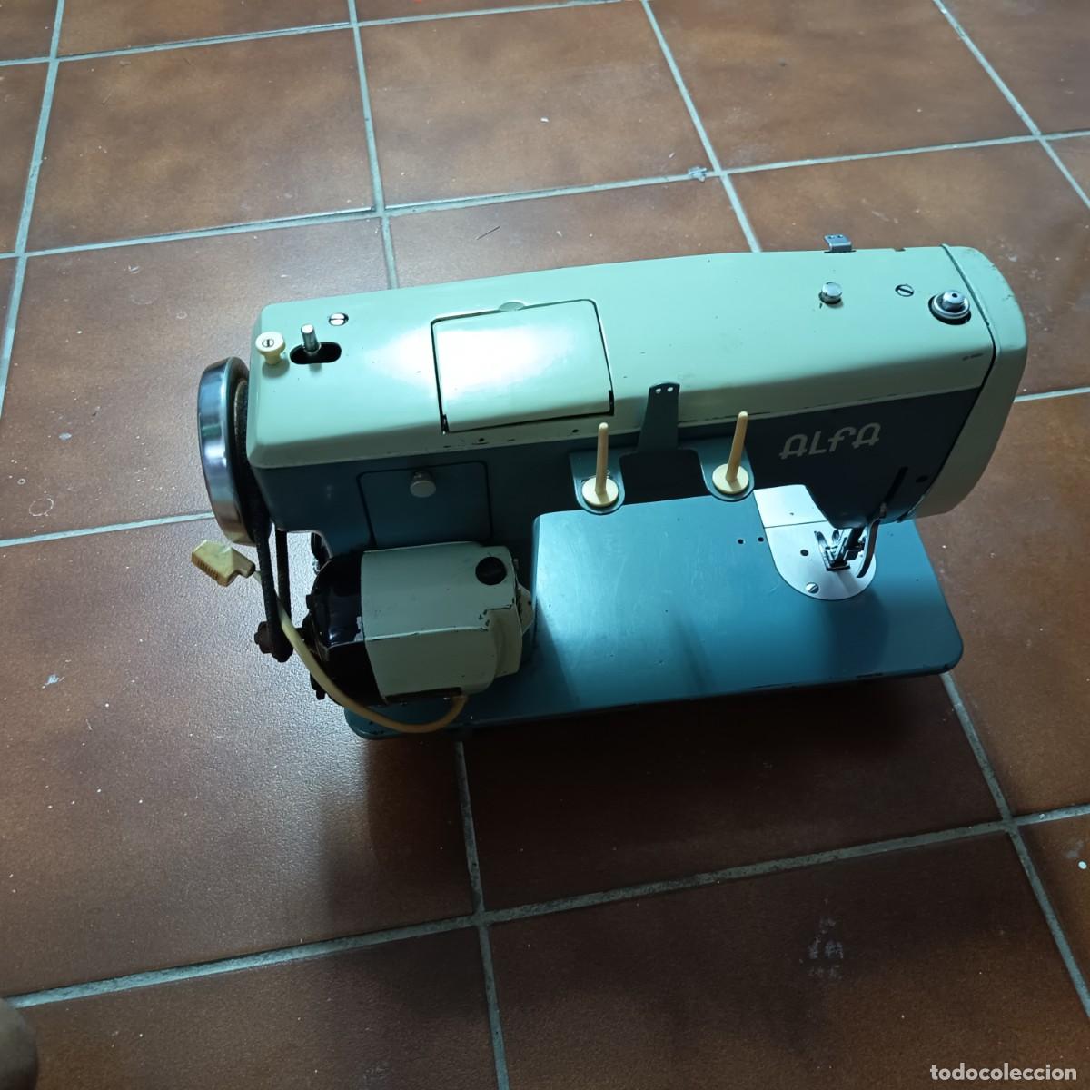 Antig&uuml;edades: M&aacute;quina de coser Alfa 169 - Foto 4