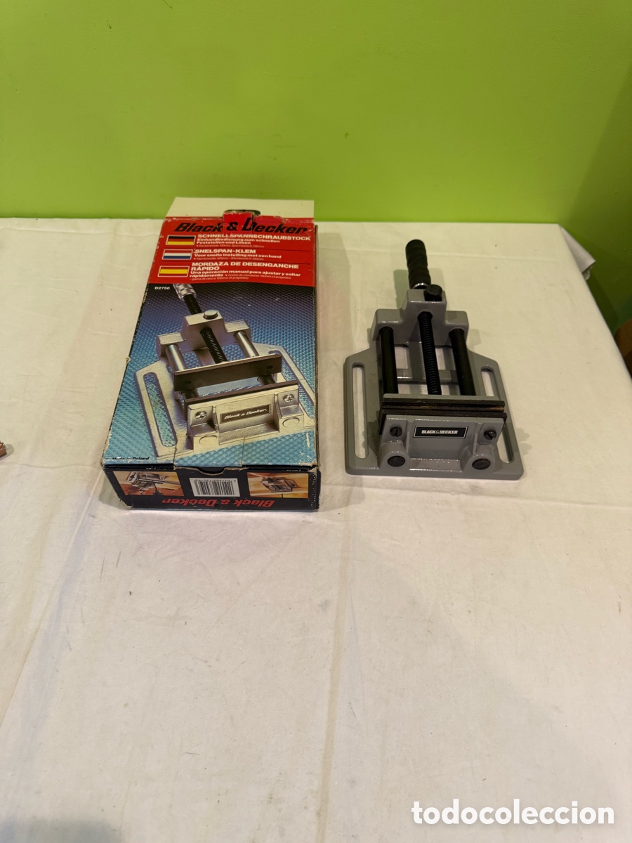 Antig&uuml;edades: Tornillo de banco Black & Decker D2750 &ndash; mordaza r&aacute;pida &ndash; caja original