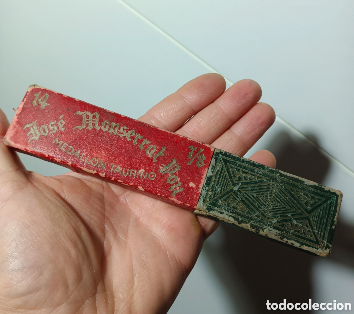 Antig&uuml;edades: Antigua caja vacia navaja de afeitar Jose Montserrat N&deg; 14 medallon taurino
