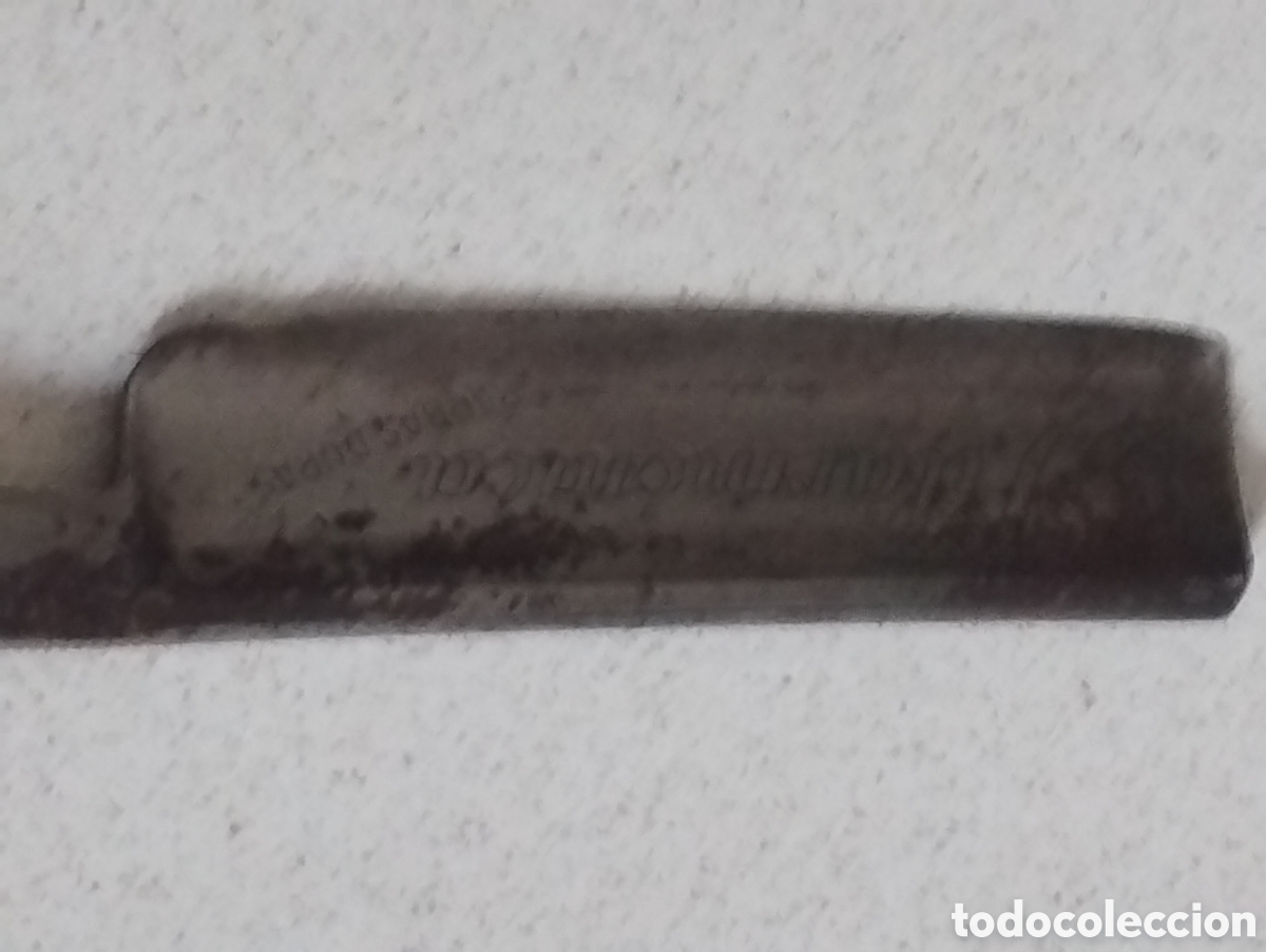 Antig&uuml;edades: Navaja de afeitar Filarm&oacute;nica para barbas duras.