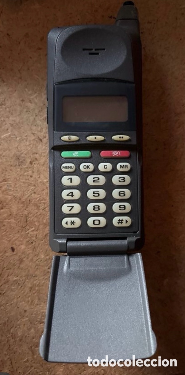 Tel&eacute;fonos: M&oacute;vil Motorola MicroTAC Duo Gris - Foto 1