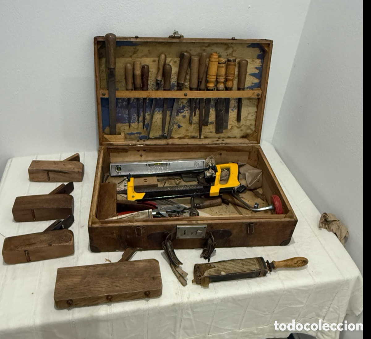 Antig&uuml;edades: Antiguo malet&iacute;n profesional de carpintero con herramientas &ndash; a&ntilde;os 40-50
