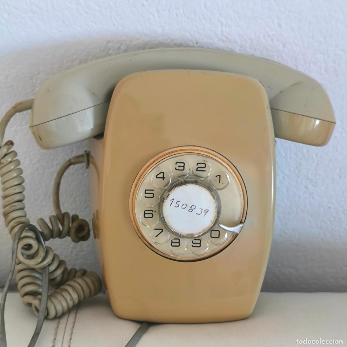 Tel&eacute;fonos: Tel&eacute;fono de pared Heraldo de Citesa color marfil