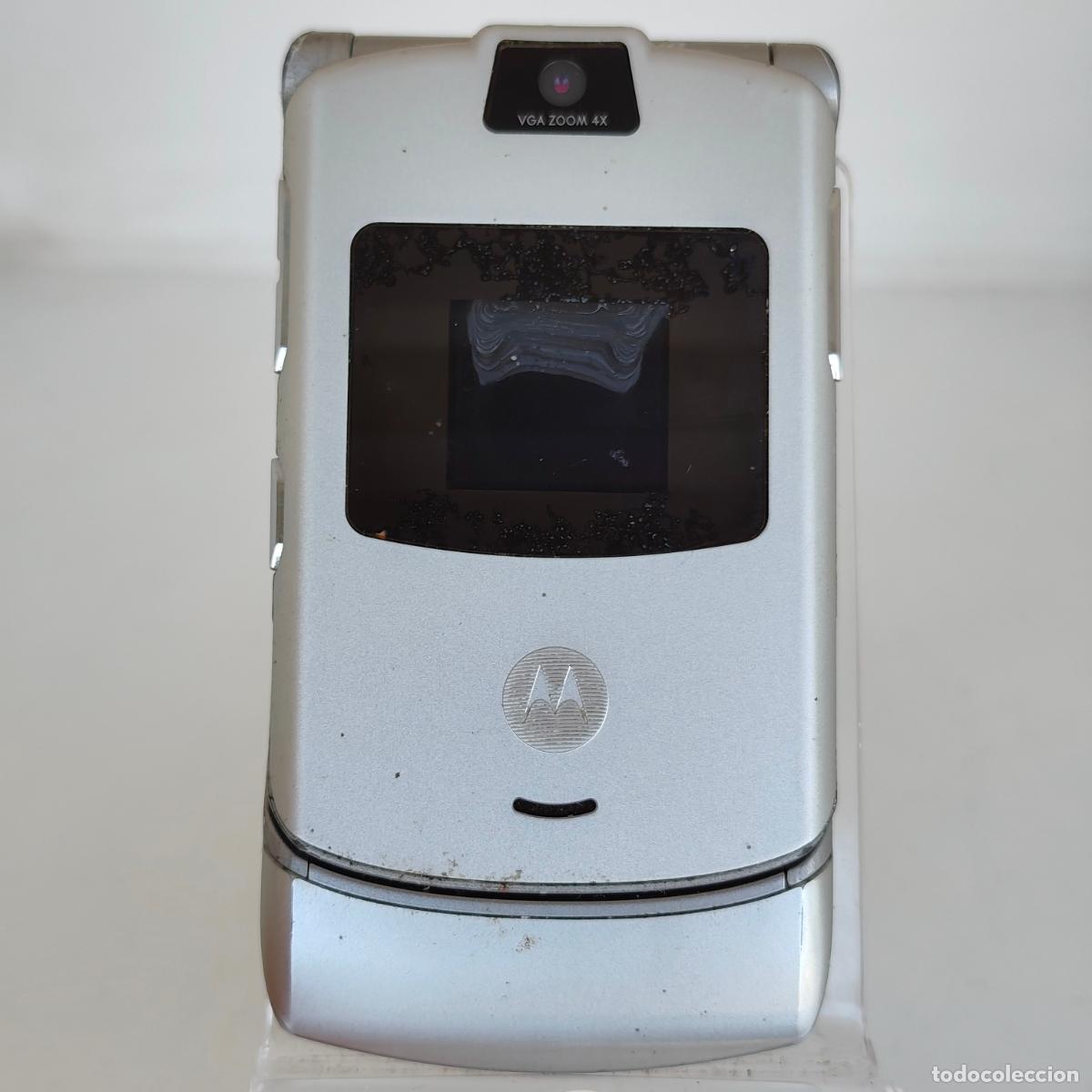 Tel&eacute;fonos: TELEFONO MOVIL MOTOROLA RAZR V3 - - SIN BATERIA