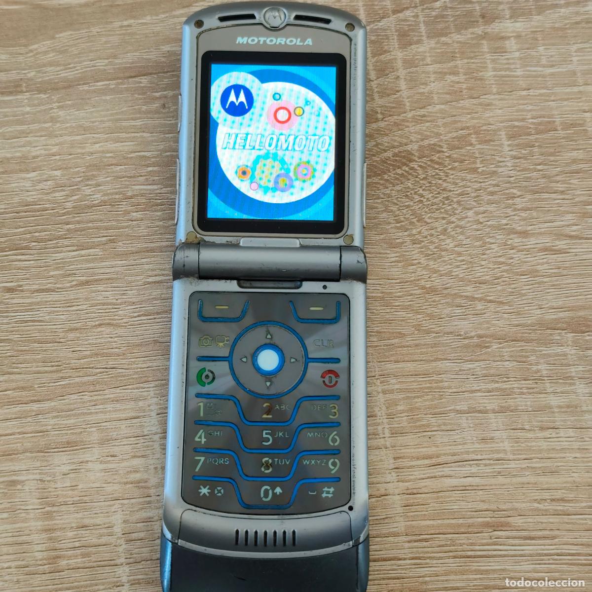 Tel&eacute;fonos: TELEFONO MOVIL MOTOROLA RAZR V3 - - SIN BATERIA FUNCIONANDO