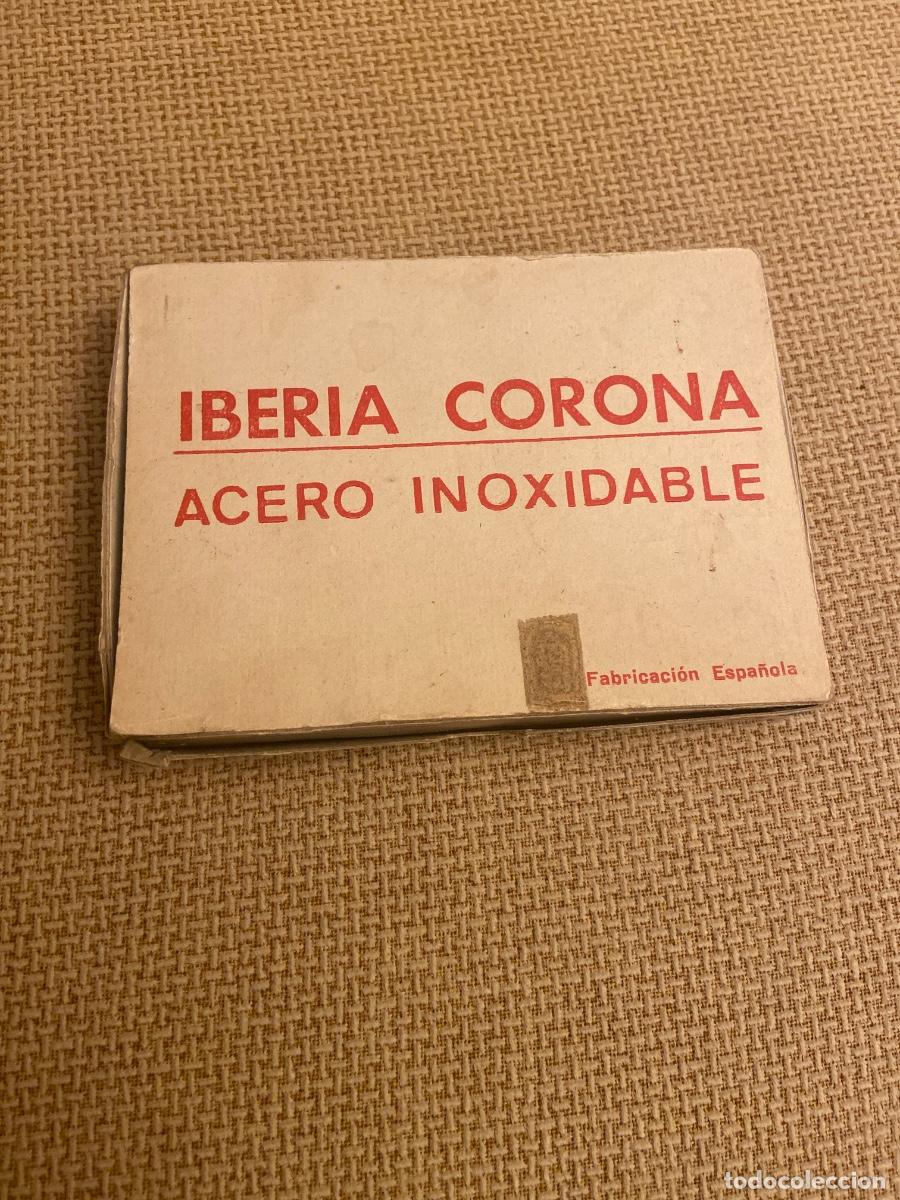 Antig&uuml;edades: Expositor antiguo Hojas de afeitar Iberia Corona - Foto 3