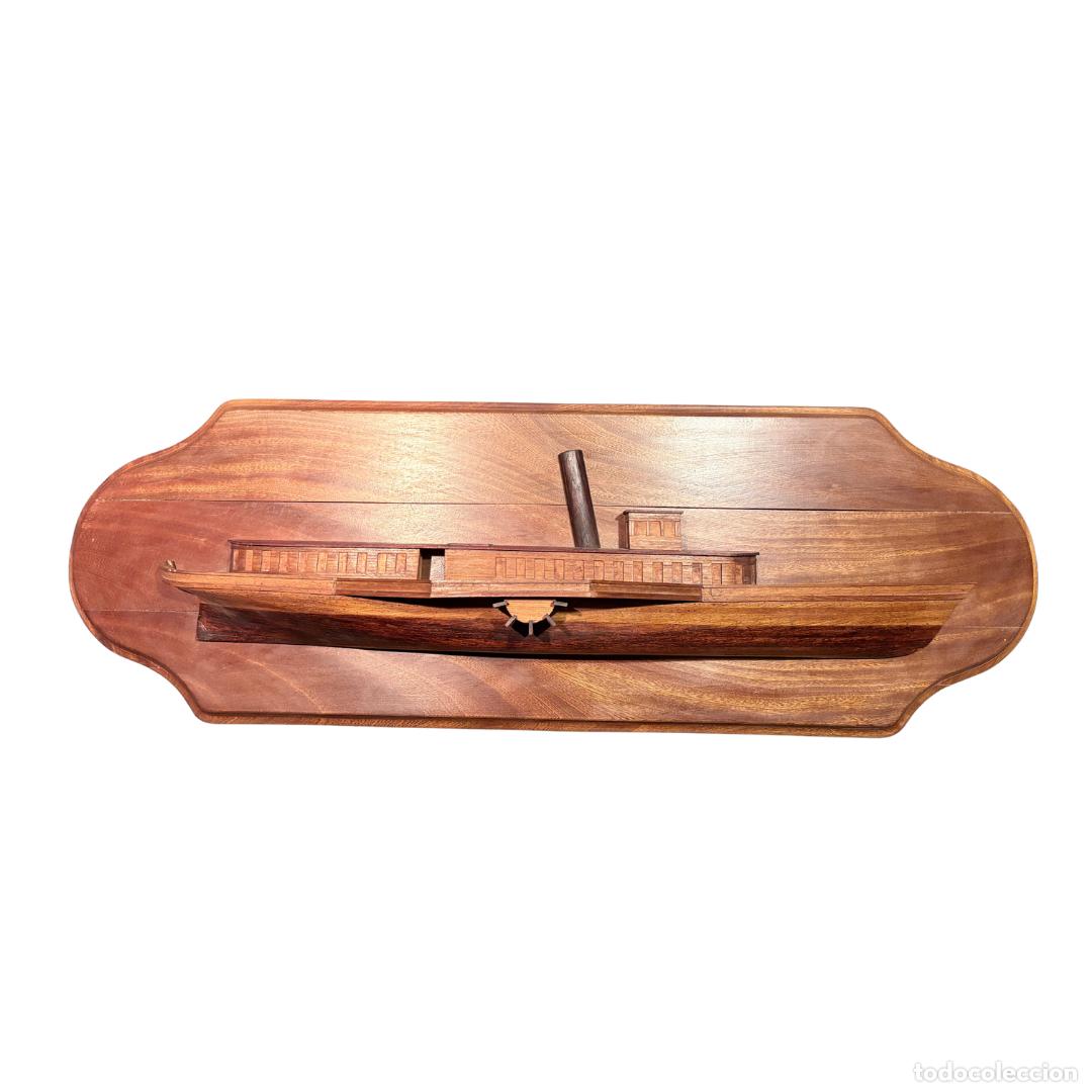 Antig&uuml;edades: Medio casco de barco en metopa de madera 115 cm - Foto 2