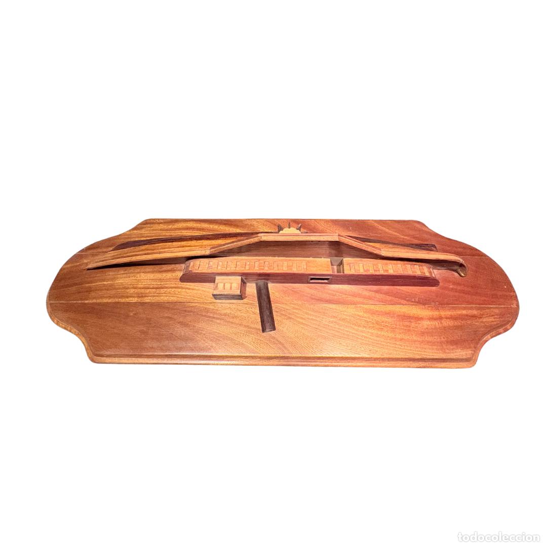 Antig&uuml;edades: Medio casco de barco en metopa de madera 115 cm - Foto 4