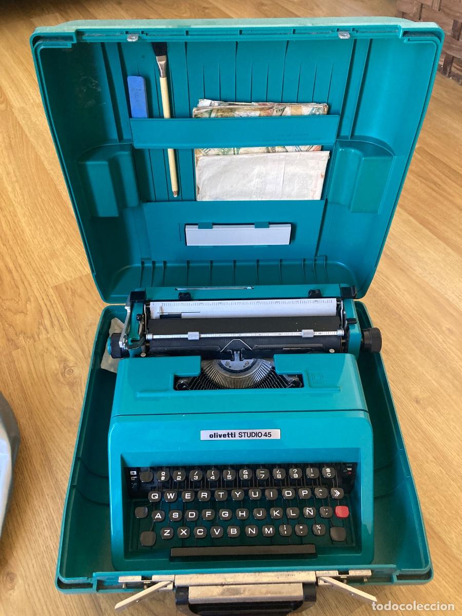 Antig&uuml;edades: M&aacute;quina de Escribir Olivetti Studio 45 - Set Coleccionista Completo + Accesorios
