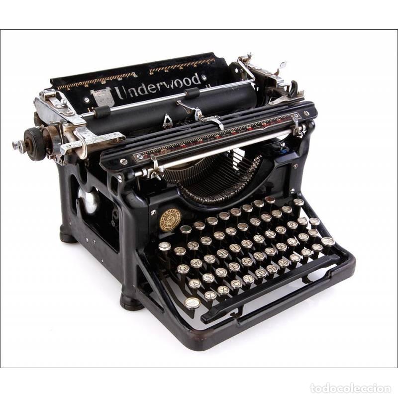 Antig&uuml;edades: COLECCI&Oacute;N DE 25 M&Aacute;QUINAS DE ESCRIBIR &ndash; ANTIG&Uuml;EDADES