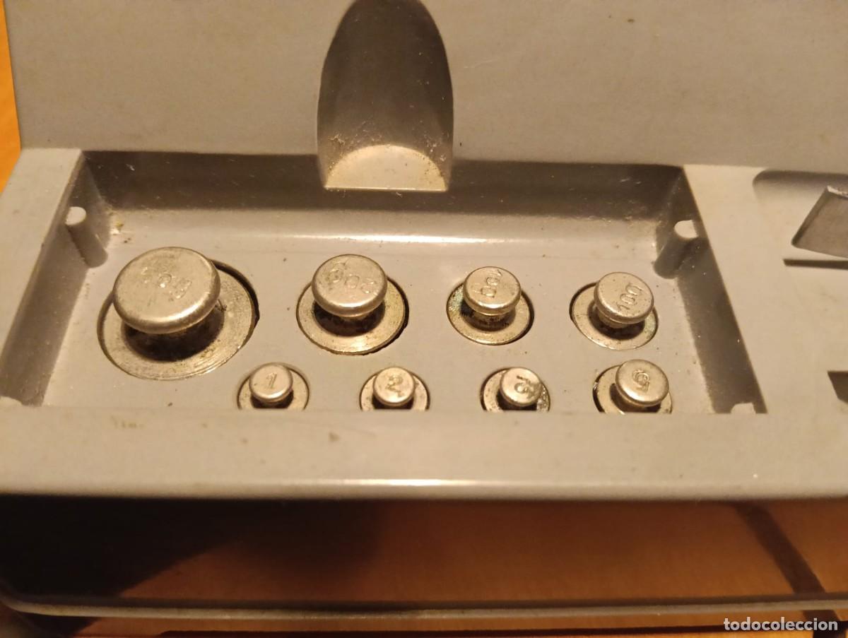 Antig&uuml;edades: Balanza de laboratorio escolar a&ntilde;os 70 - Foto 6