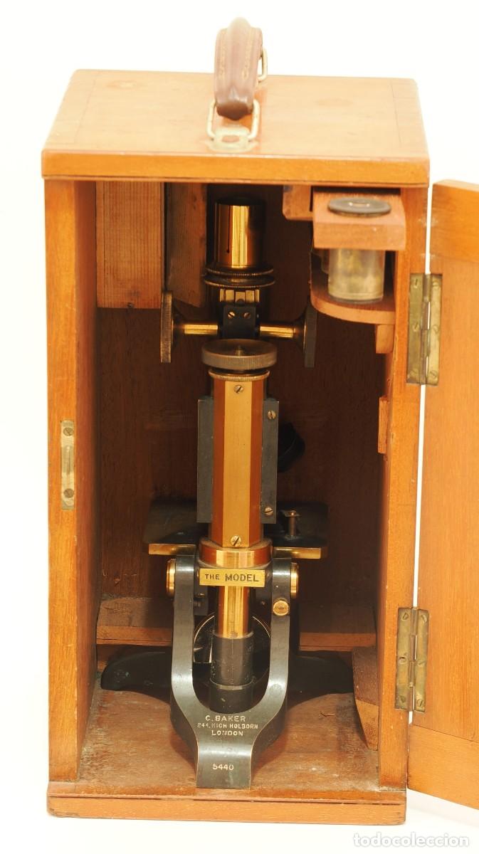Antig&uuml;edades: Microscopio antiguo ingl&eacute;s Baker (c.1890) en su caja original