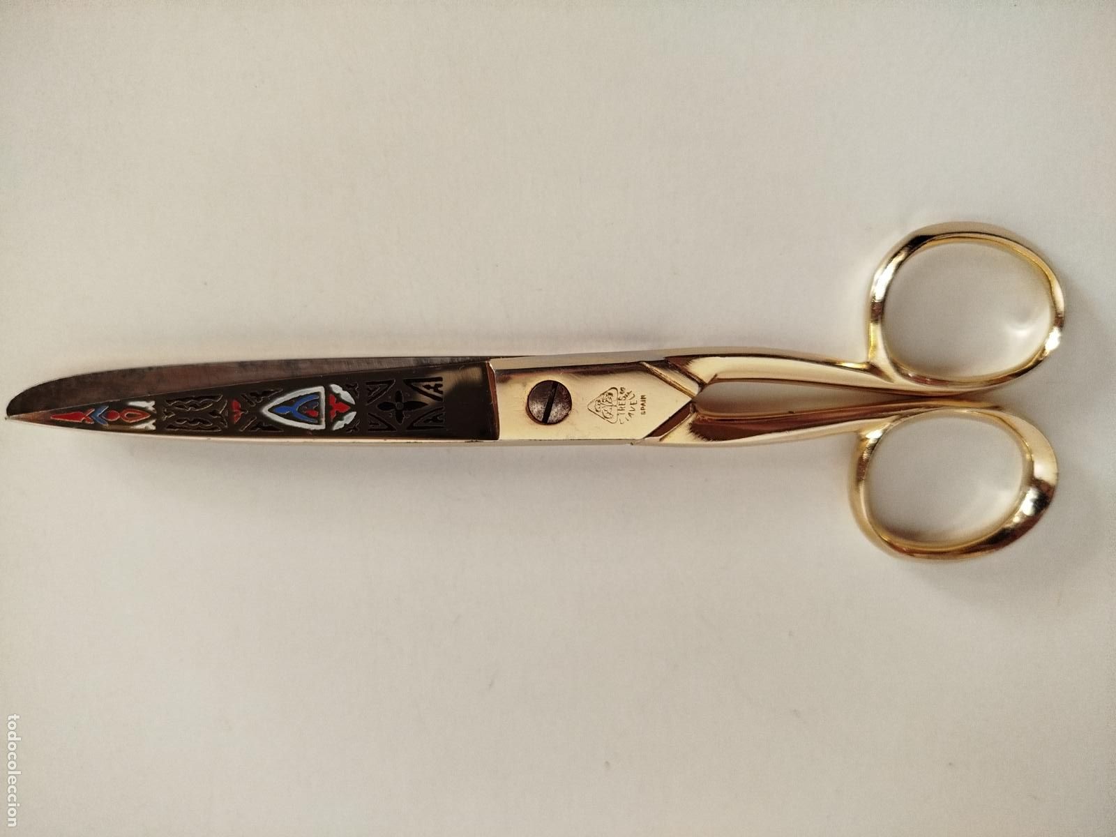 Antig&uuml;edades: Tijeras Vintage Tres Claveles Estilo Toledo - Costura y Colecci&oacute;n