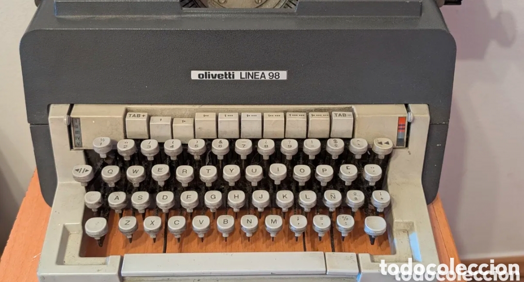Antig&uuml;edades: M&aacute;quina de escribir Olivetti Linea 98 - Foto 2