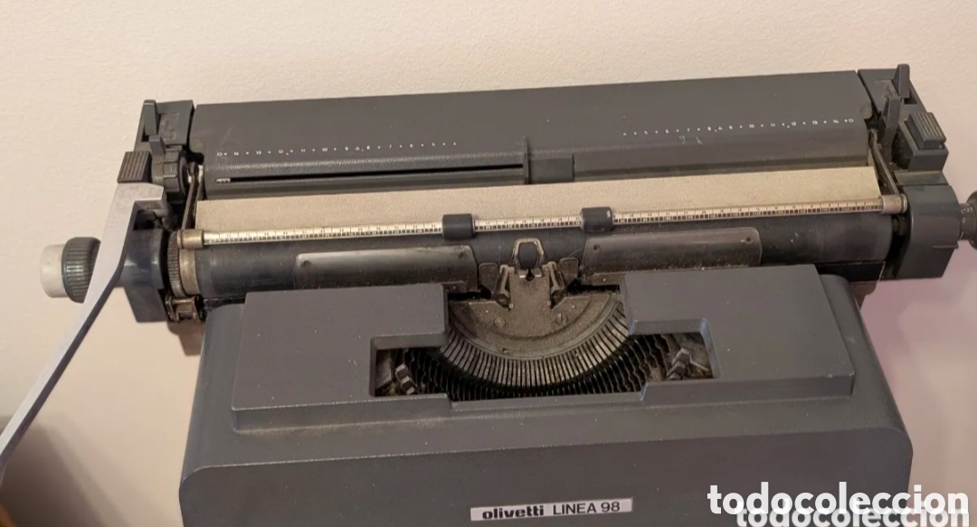 Antig&uuml;edades: M&aacute;quina de escribir Olivetti Linea 98 - Foto 3