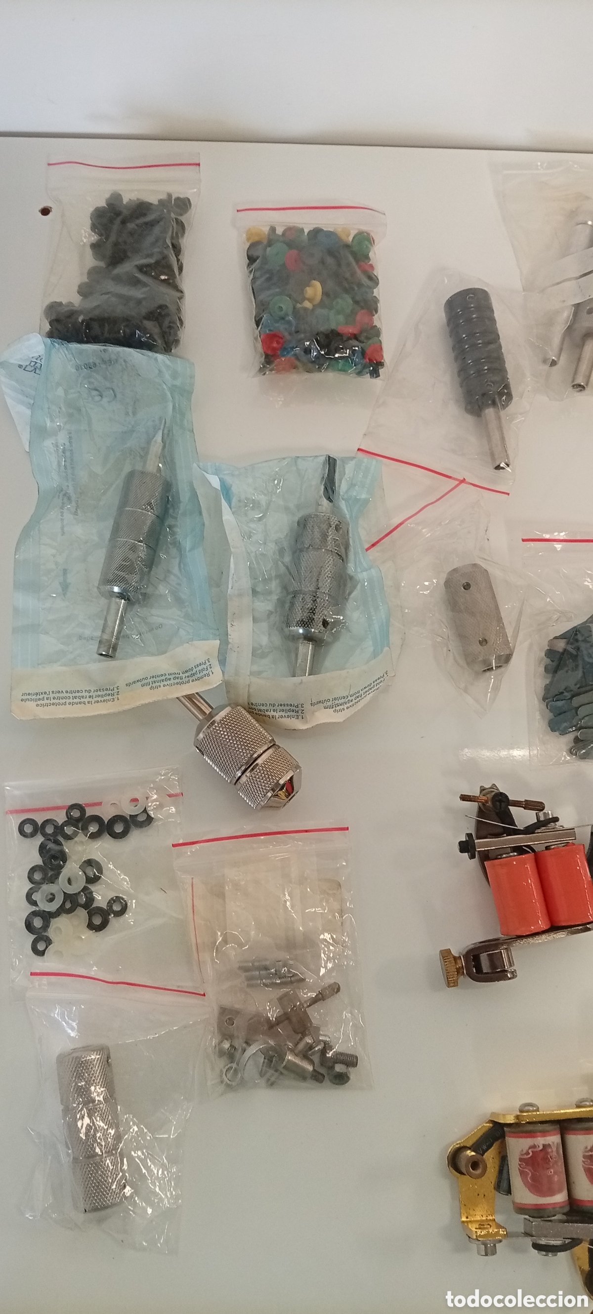 Antig&uuml;edades: .SET DE EQUIPAMIENTO PARA TATUAR - Foto 2