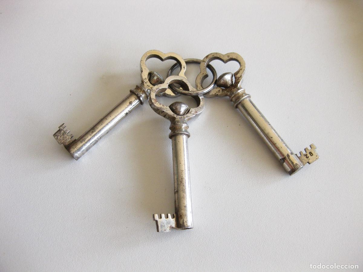 Antig&uuml;edades: ANTIGUO JUEGO DE LLAVES PARA CAJA FUERTE DE CAUDALES. FINIS PATENT