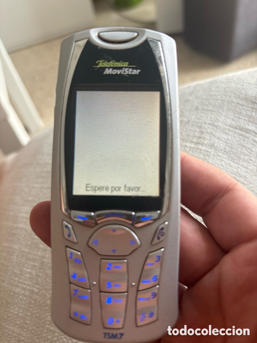Tel&eacute;fonos: Tel&eacute;fono m&oacute;vil vintage Movistar TSM7, comercializado por Telef&oacute;nica Movistar.