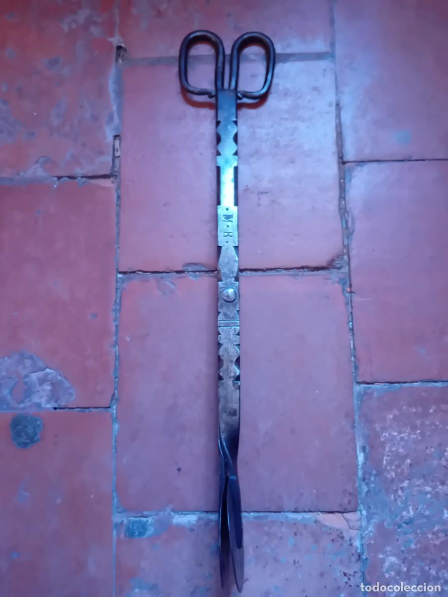 Antiques: Tenazas de reposter&iacute;a siglo XIX de hierro forjado regalo de bodas inscripci&oacute;n M.R.