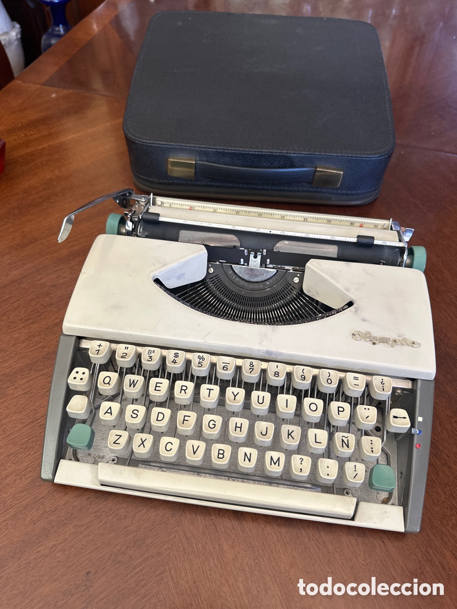 Antig&uuml;edades: ANTIGUA M&Aacute;QUINA DE ESCRIBIR OLYMPIA DE LUXE
