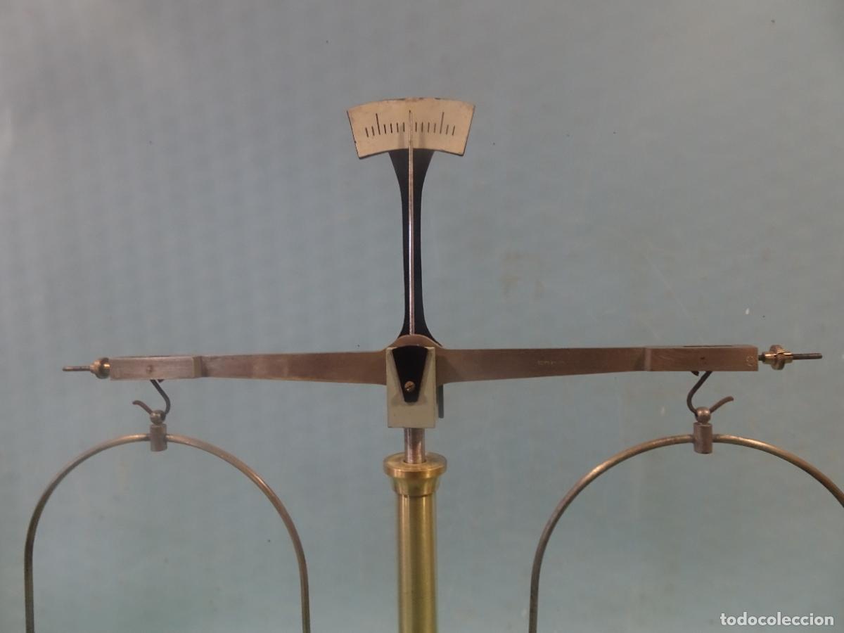 Antig&uuml;edades: BALANZA CON JUEGO DE PESAS - Foto 6