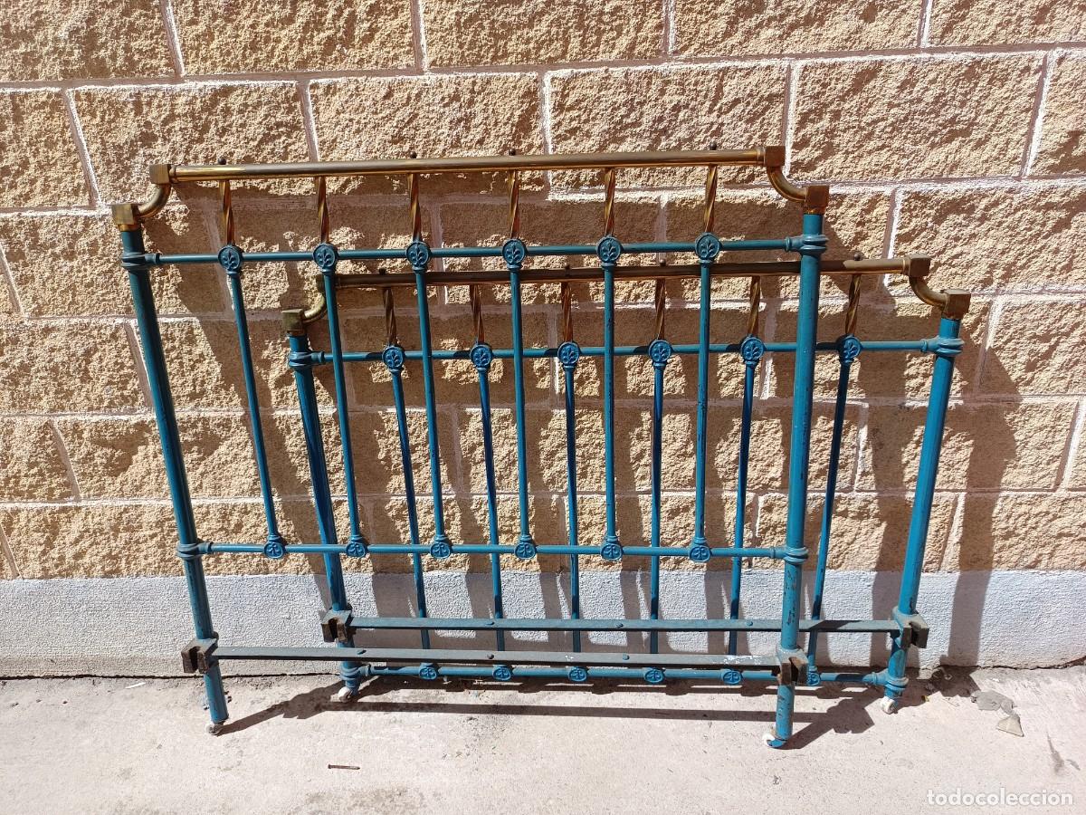 Antig&uuml;edades: CAMA DE HIERRO COMPLETA - Foto 1