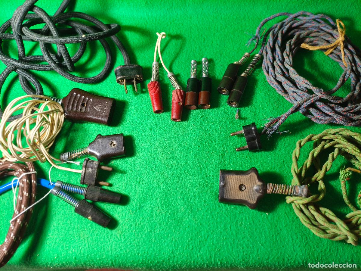 Antig&uuml;edades: MATERIAL ELECTRICO ANTIGUO. CABLES FORRADOS Y CONECTORES.