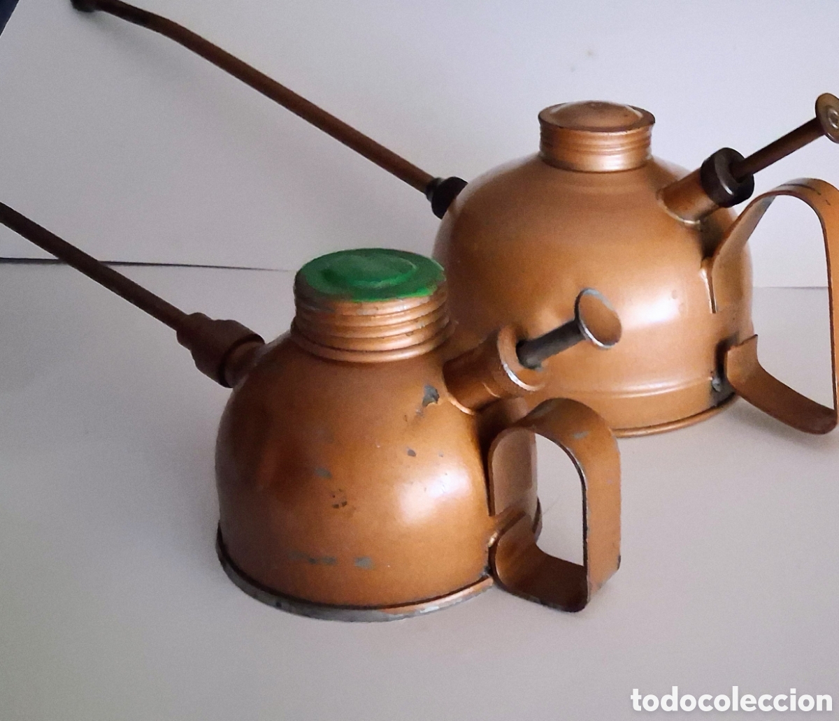 Antig&uuml;edades: Pareja de Aceiteras Manuales Antiguas de &Eacute;poca - Engrasadores Vintage Taller Mec&aacute;nico