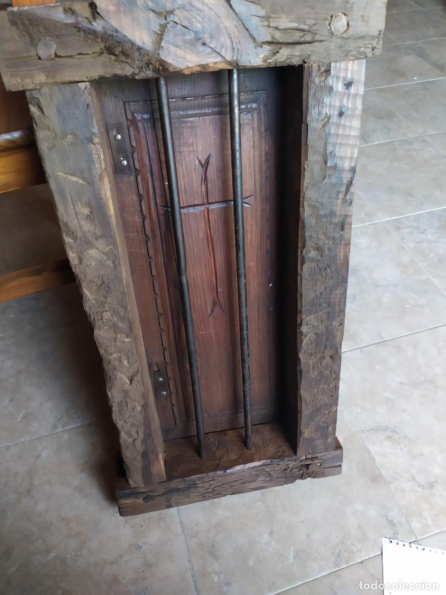 Antig&uuml;edades: Ventana rustica con reja y portezuela - Foto 4