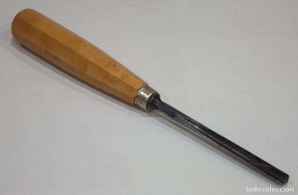 Antig&uuml;edades: GUBIA PICO DE GORRION MIFER N&ordm; 79. ANCHO DE CORTE DE 6 MMS. A&Ntilde;OS 80.