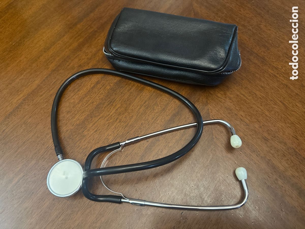 Antig&uuml;edades: ANTIGUO FONENDOSCOPIO ESTETOSCOPIO EN SU FUNDA