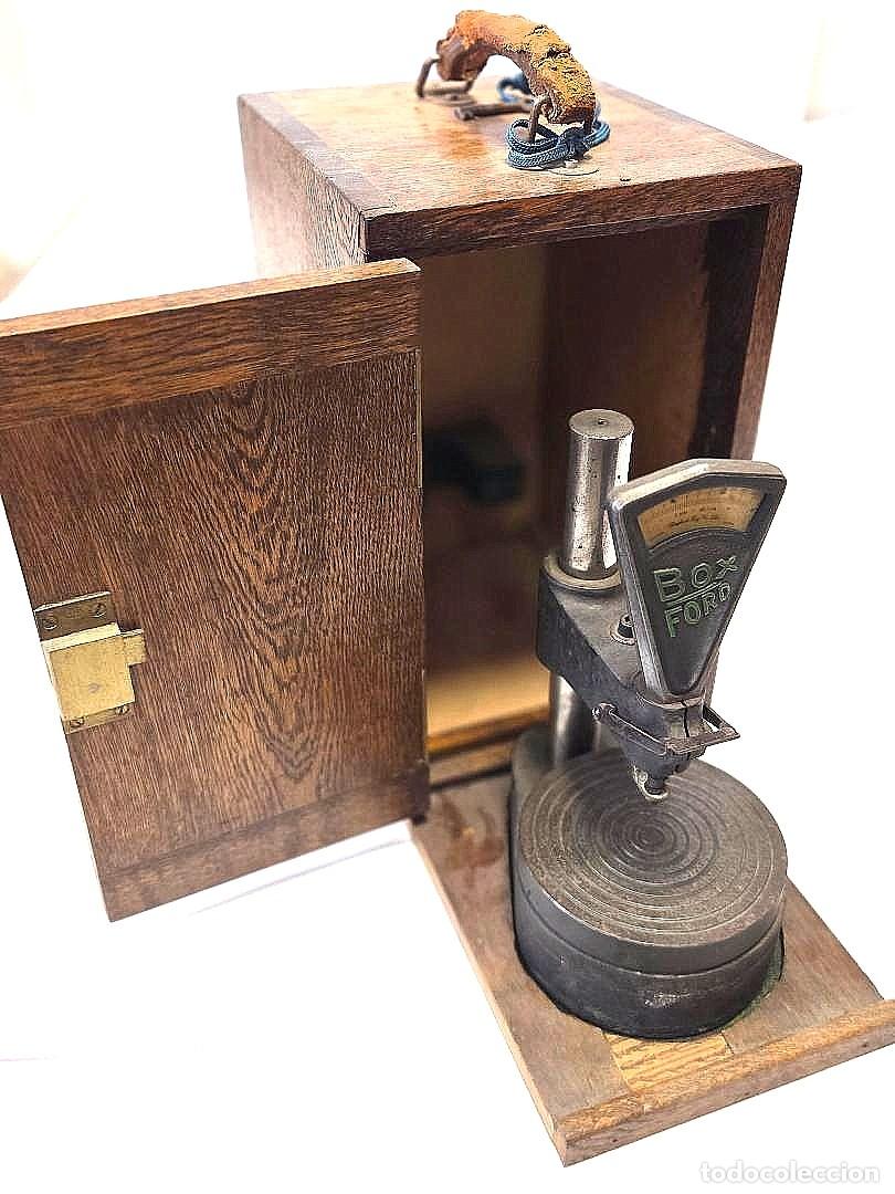 Antig&uuml;edades: Antigua y rara M&aacute;quina tecnica de control calidad a&ntilde;os 40