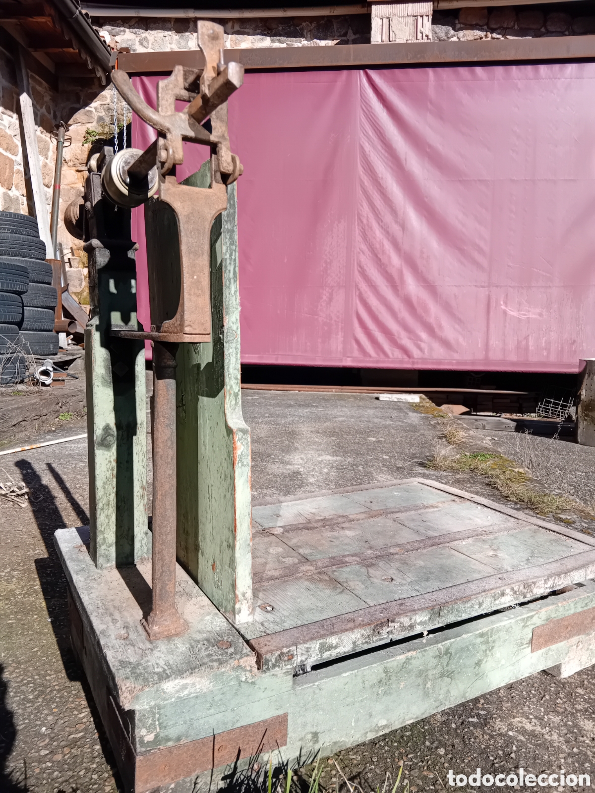 Antig&uuml;edades: Antigua b&aacute;scula de pesaje. - Foto 4