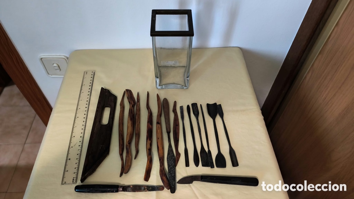 Antig&uuml;edades: Antiguo juego de herramientas de moldear el barro siglo XX