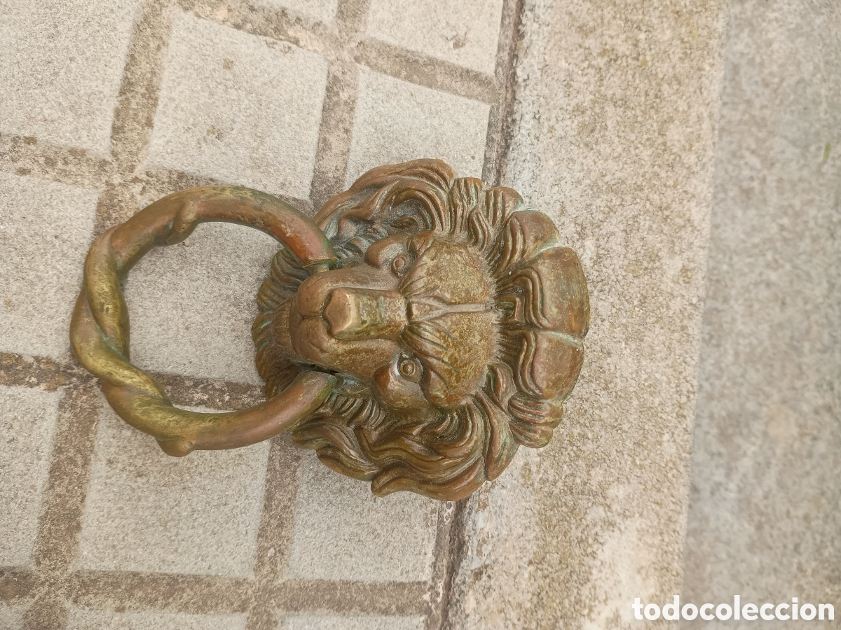 Antig&uuml;edades: Tirador bronce cabeza de le&oacute;n - Foto 2