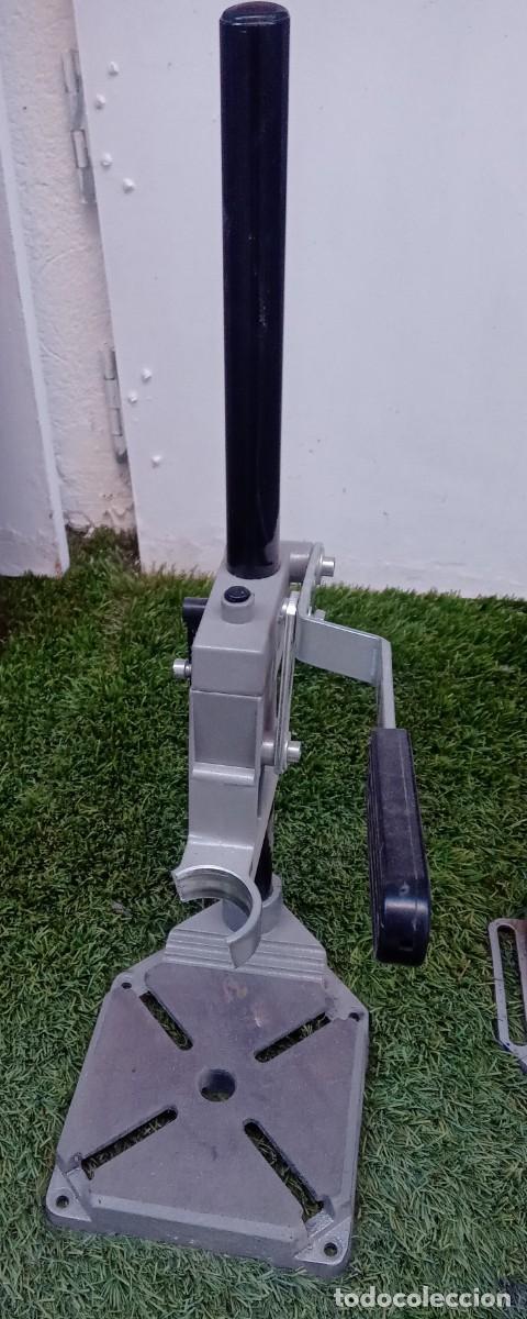 Antig&uuml;edades: Soportes y cabeza para taladro de pie en taller - Foto 2