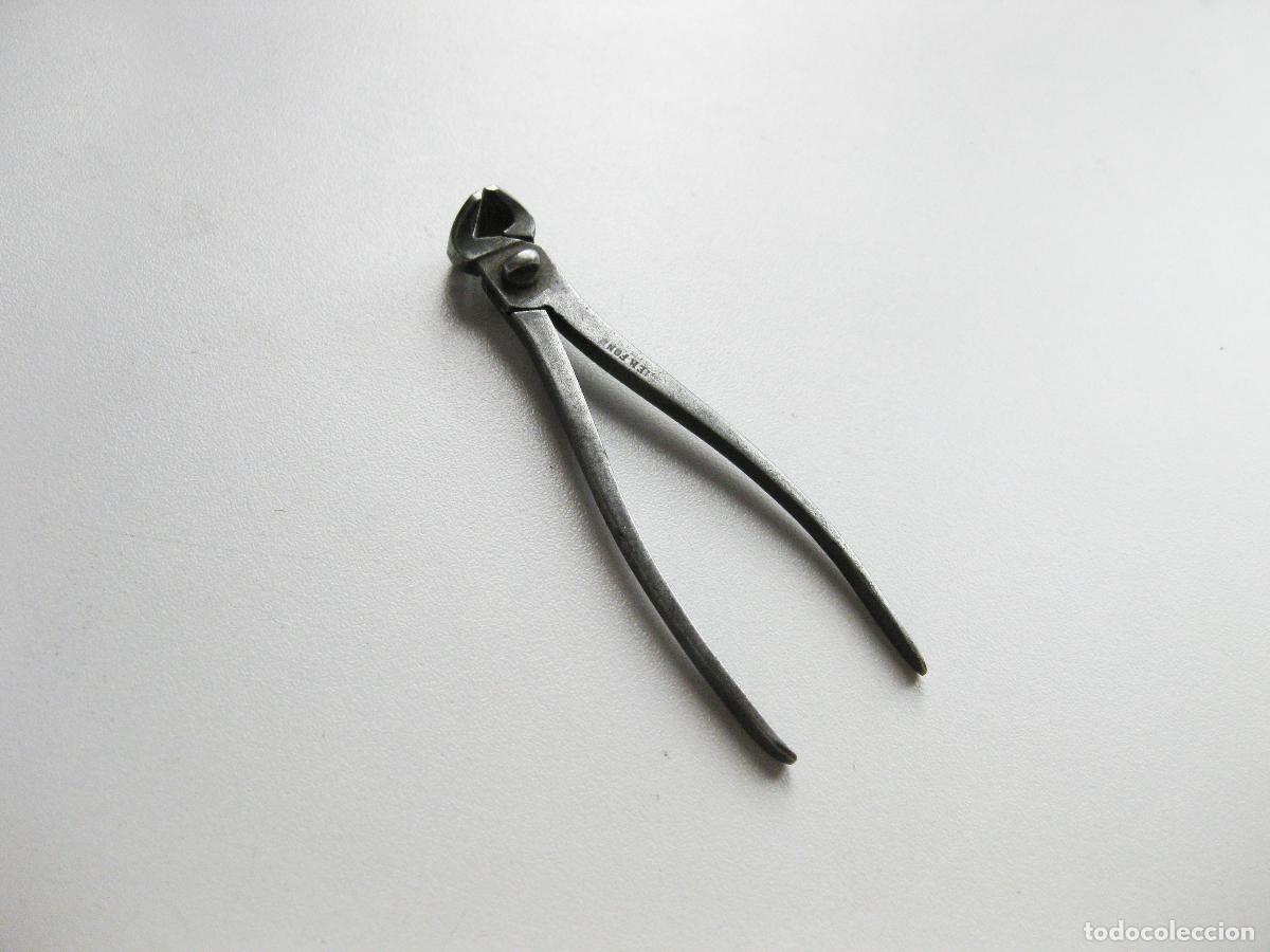 Oggetti Antichi: ANTIGUOS ALICATES DE CORTE EN MINIATURA MARCADO ACIER FONDU. ACERO FUNDIDO