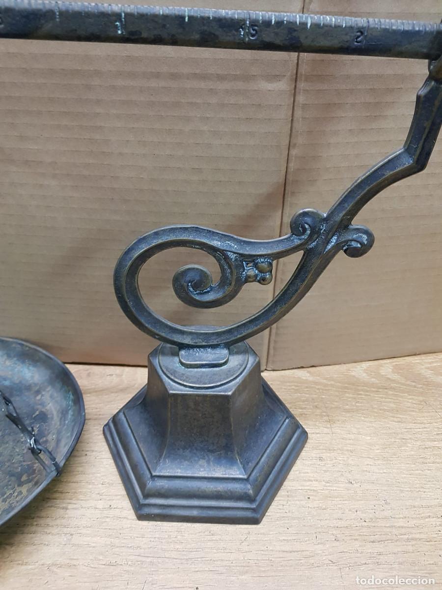 Antig&uuml;edades: ANTIGUA BALANZA DE BRONCE - Foto 2