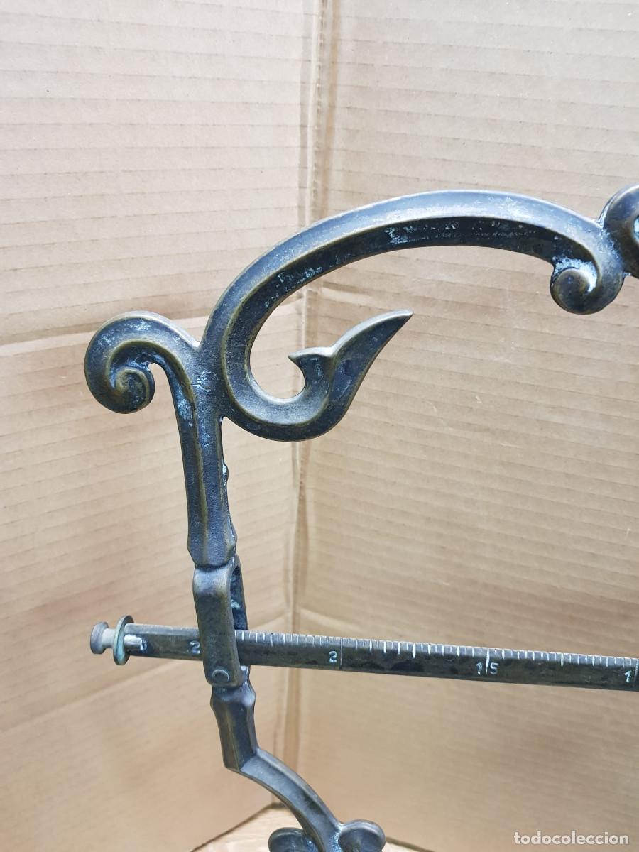 Antig&uuml;edades: ANTIGUA BALANZA DE BRONCE - Foto 9