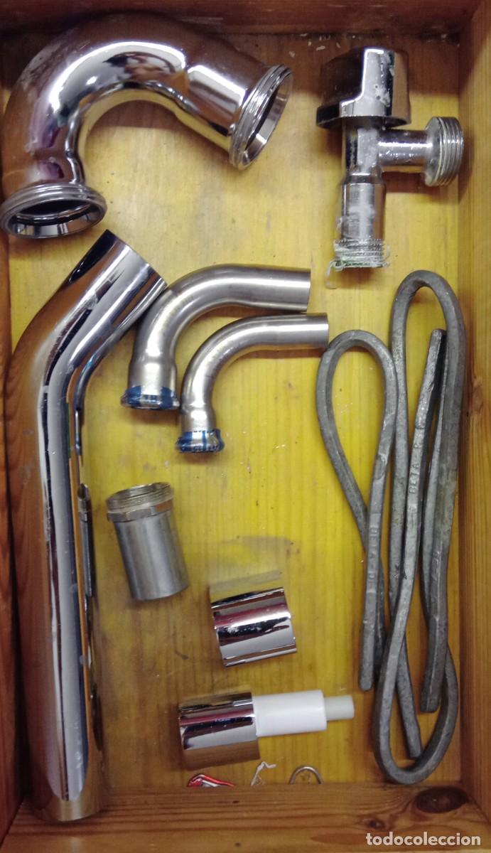 Antig&uuml;edades: Kit Fontaneria Metal - PVC - Foto 2