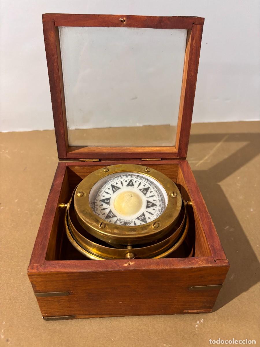 Antig&uuml;edades: Comp&aacute;s marino antiguo en caja de madera - Foto 2