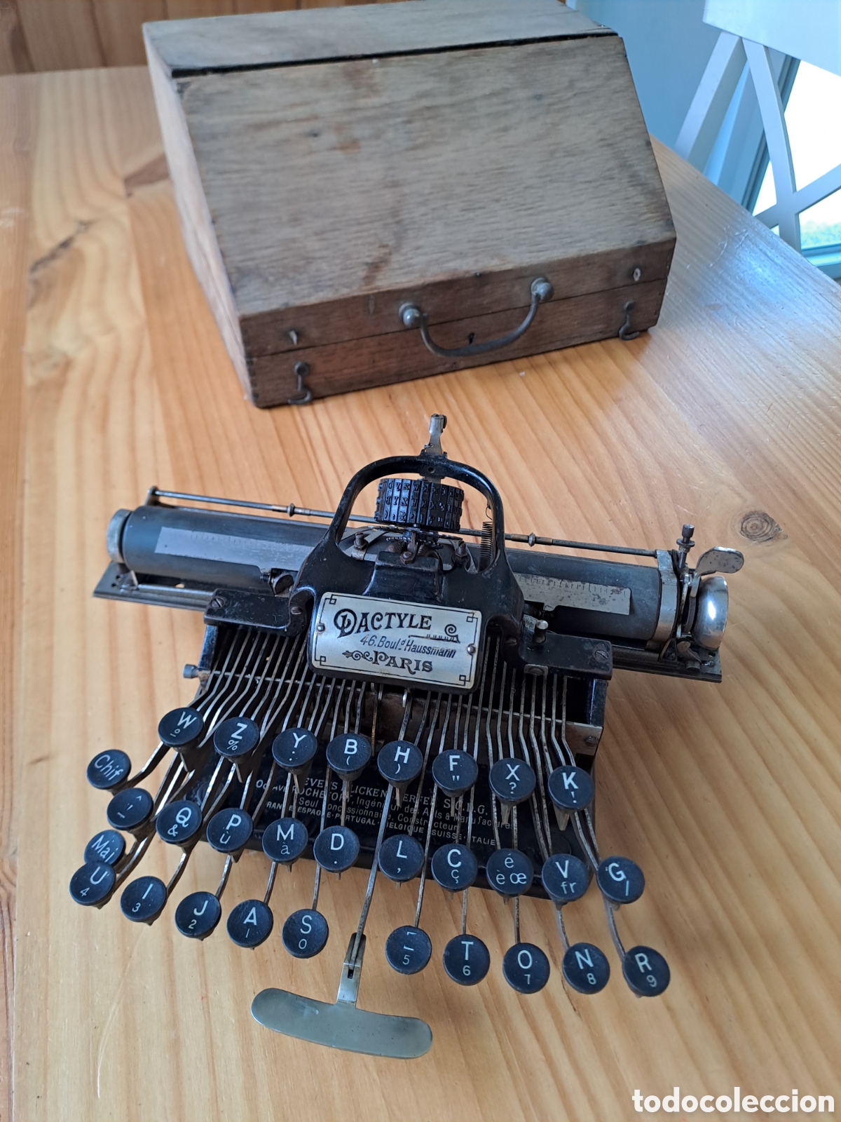Antig&uuml;edades: M&aacute;quina de escribir Dactyle de 1894