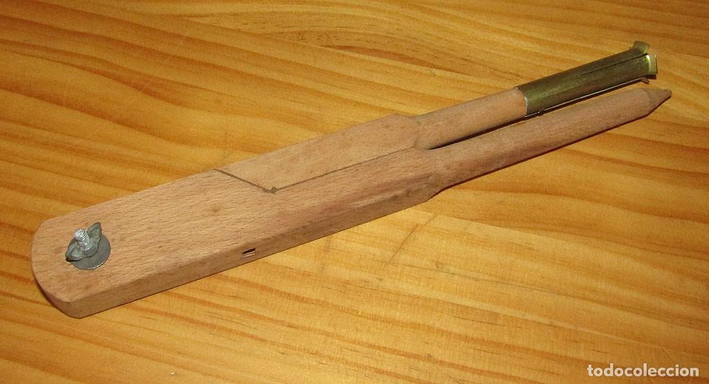 Antig&uuml;edades: ANTIGUO COMPAS ESCOLAR DE MADERA Y LAT&Oacute;N - 25cm - NUEVO, SIN USO - COLEGIO PIZARRA TIZA