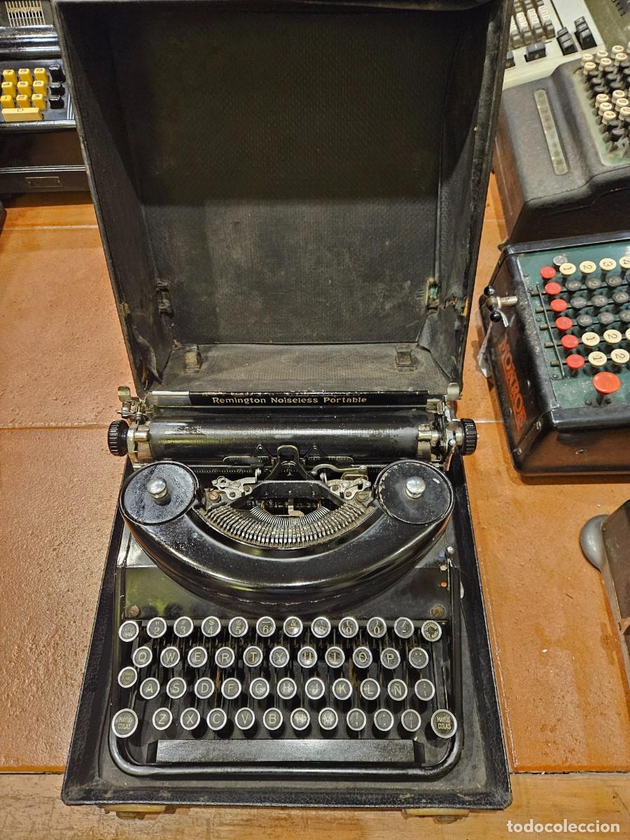 Antig&uuml;edades: M&Aacute;QUINA DE ESCRIBIR REMINGTON NOISELESS PORTABLE CON CAJA