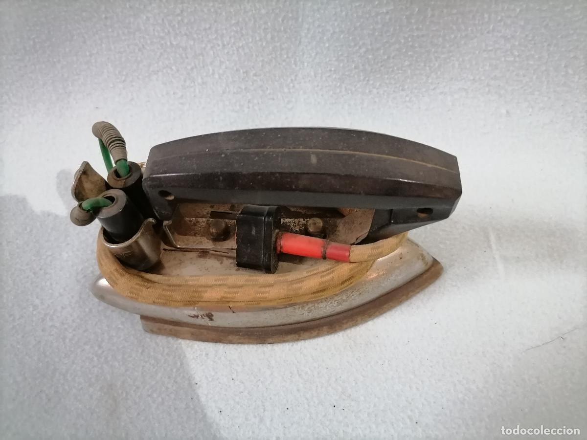 Antig&uuml;edades: Plancha El&eacute;ctrica Antigua - Foto 3