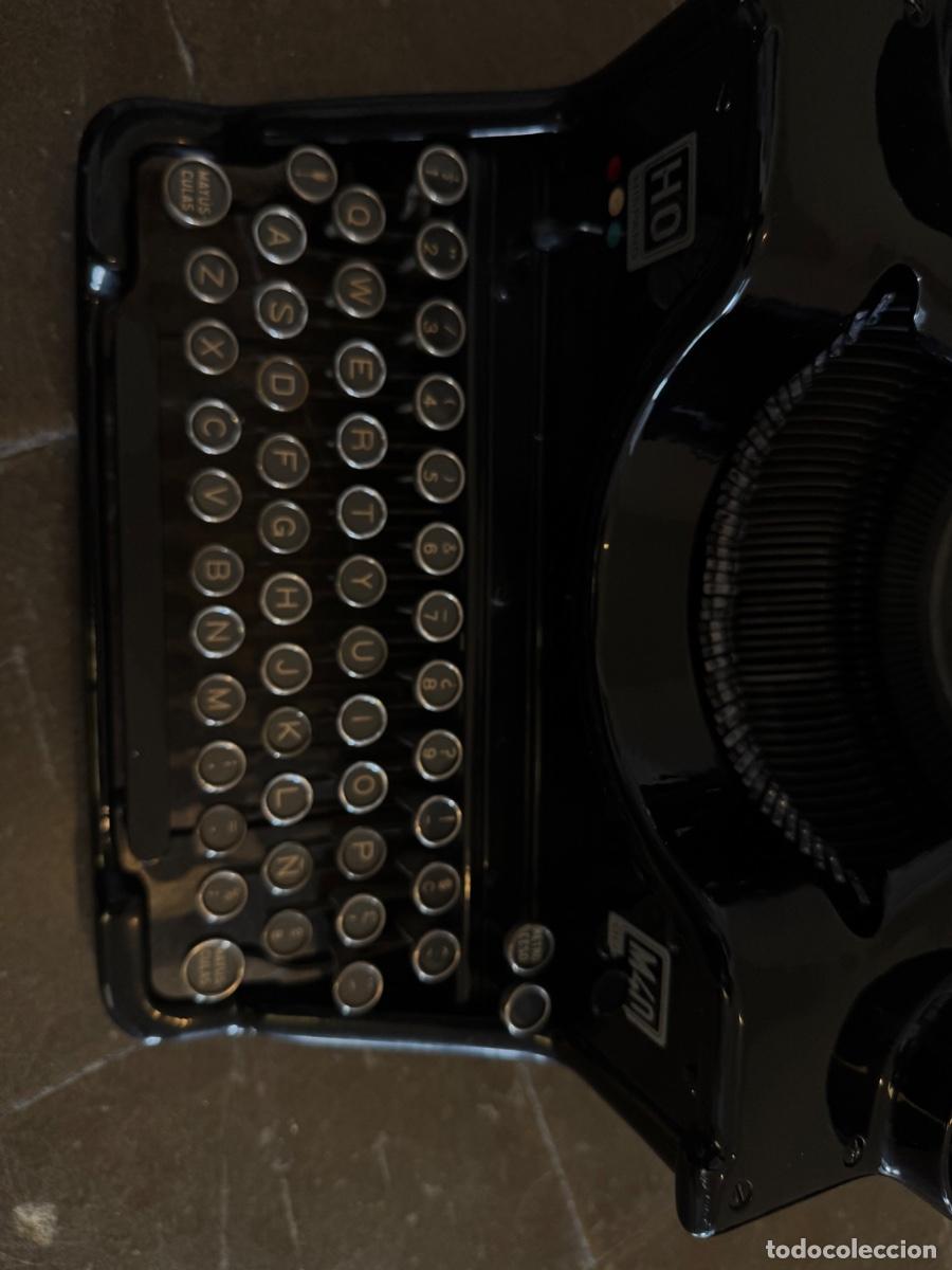 Antig&uuml;edades: M&aacute;quina de escribir hispano Olivetti - Foto 2